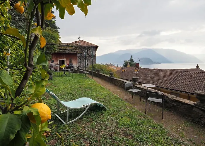 Apartment Albertina Varenna